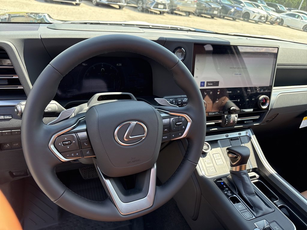 Certified 2026 Lexus GX 550 w/ Accessory Package (2T) AWD/4WD image 16