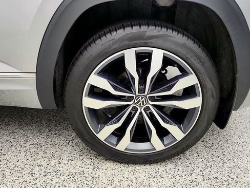 Used 2023 Volkswagen Atlas Cross Sport SEL Premium R-Line AWD/4WD image 9