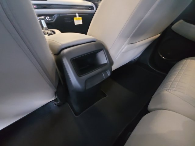 Used 2027 Honda HR-V LX image 28