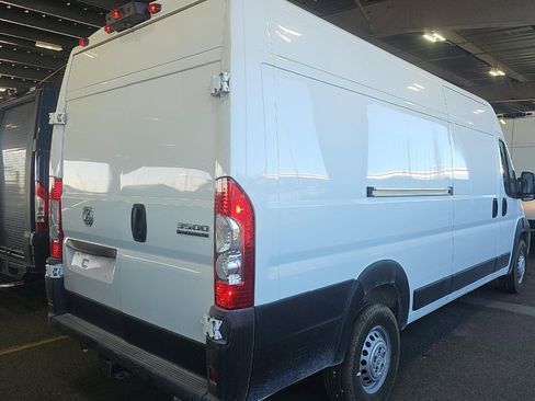 Used 2025 RAM ProMaster 3500 w/ Convenience Group image 3