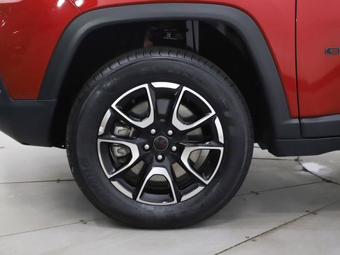 Used 2025 Jeep Compass Trailhawk AWD/4WD image 29