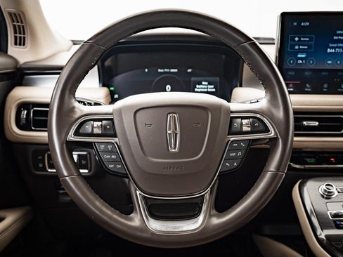 Used 2021 Lincoln Nautilus FWD w/ Equipment Group 101A image 38