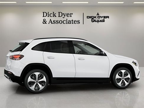 Used 2026 Mercedes-Benz GLA 250 image 7