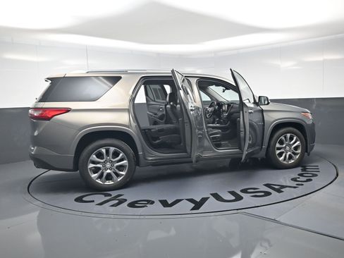 Used 2019 Chevrolet Traverse Premier w/ LPO, Floor Liner Package AWD/4WD image 25