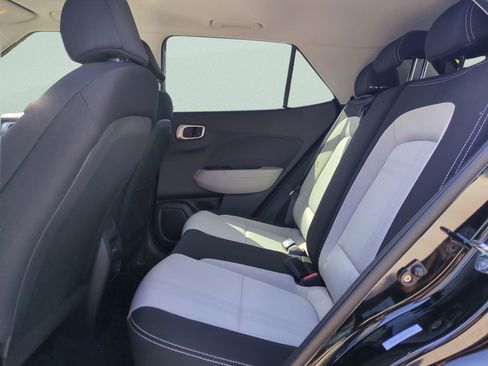 New 2026 Hyundai Venue SEL image 14