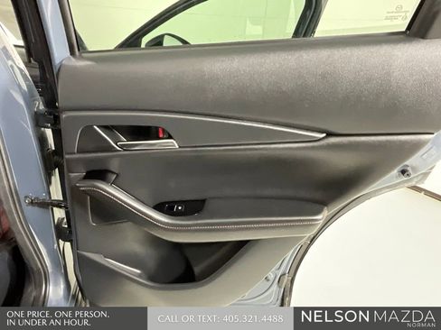 Certified 2025 MAZDA CX-30 AWD 2.5 S w/ Preferred Package image 18