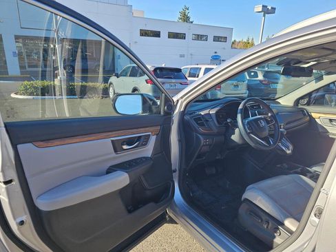 Certified 2017 Honda CR-V Touring image 48