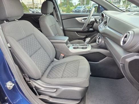 Used 2022 Chevrolet Blazer LT FWD image 17