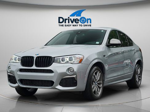 Used 2018 BMW X4 M40i image 1
