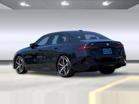 Used 2025 BMW i5 M60 AWD/4WD image 3
