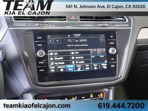 Used 2022 Volkswagen Tiguan SE image 23