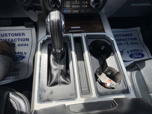 Used 2018 Ford F150 Lariat w/ Equipment Group 502A Luxury AWD/4WD image 19