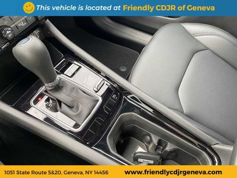 Used 2026 Jeep Compass Limited AWD/4WD image 18