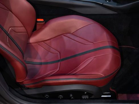 Certified 2023 Ferrari 812 GTS RWD image 47