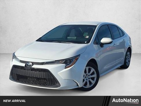 Used 2020 Toyota Corolla LE image 1