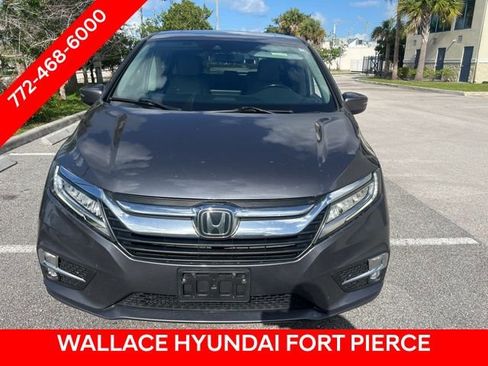 Used 2019 Honda Odyssey Touring image 2