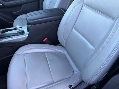 Used 2020 Chevrolet Blazer LT FWD image 10
