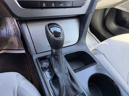 Used 2015 Hyundai Sonata SE w/ Option Group 09 image 21