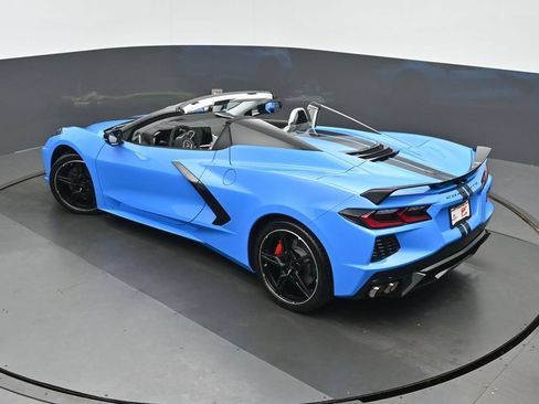 Used 2022 Chevrolet Corvette Stingray Premium Conv w/ Z51 Performance Package RWD image 34