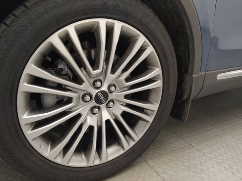Used 2018 Lincoln MKX Reserve FWD image 31