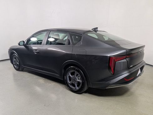 Used 2025 Kia K4 FWD image 5