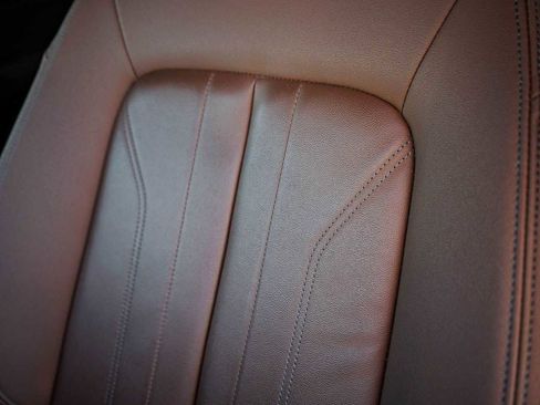 Used 2023 Audi Q5 2.0T Premium w/ Convenience Package image 11