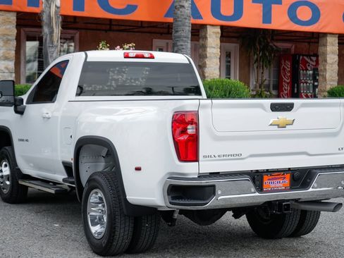 Used 2024 Chevrolet Silverado 3500 LT w/ Convenience Package image 6