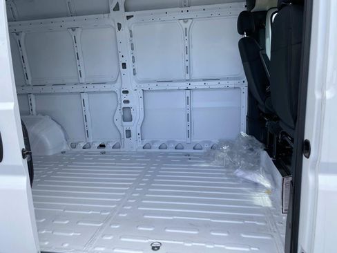 New 2026 RAM ProMaster 2500 w/ Convenience Group FWD image 8