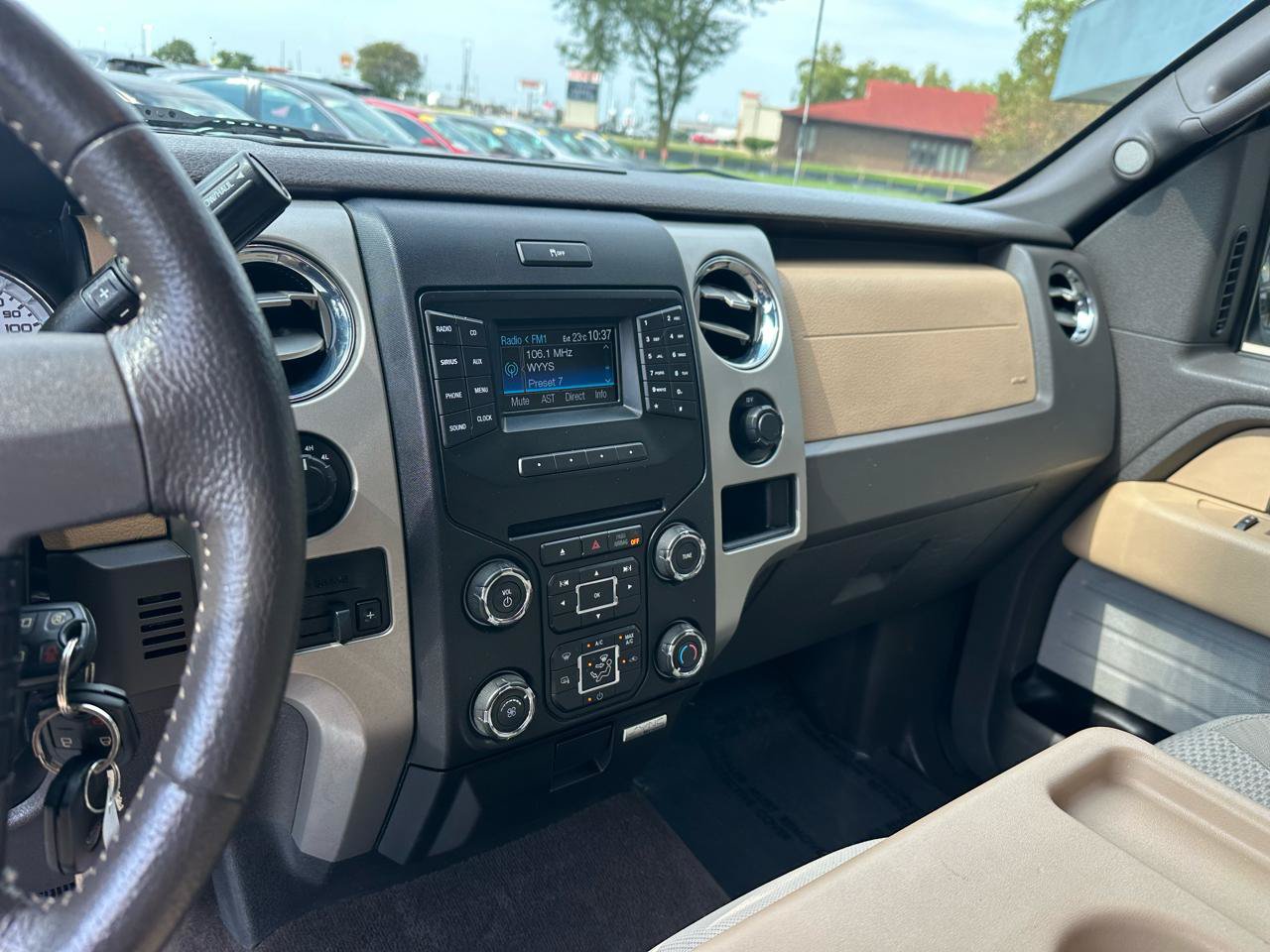 Used 2014 Ford F150 XLT w/ Equipment Group 302A Luxury AWD/4WD image 12