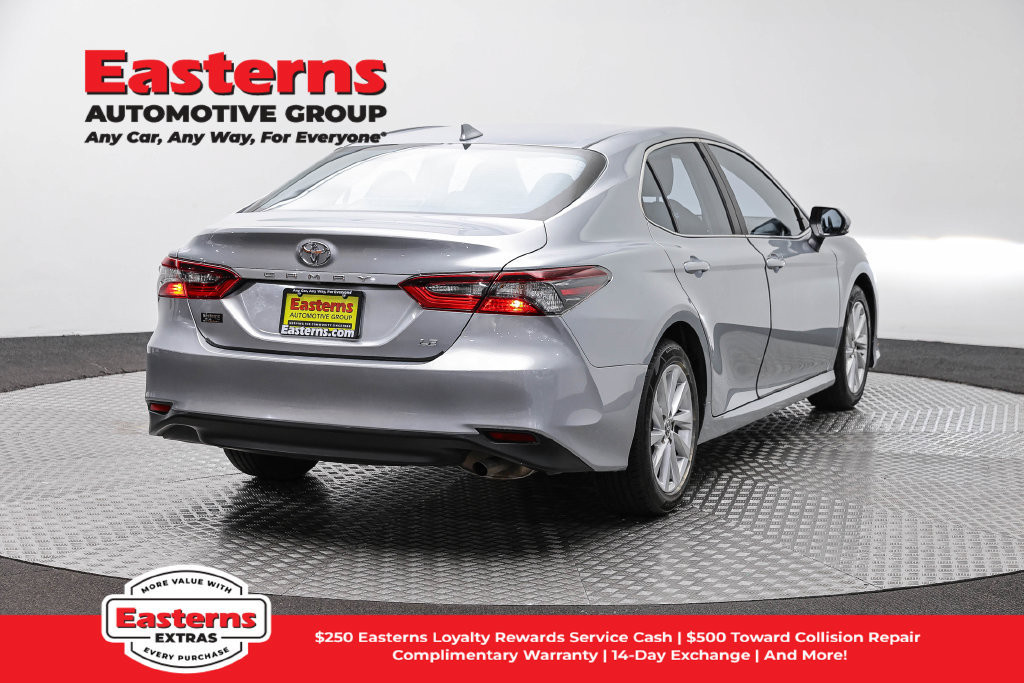 Used 2023 Toyota Camry LE FWD image 6