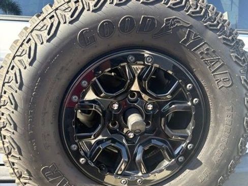 Used 2022 Ford Bronco Wildtrak AWD/4WD image 8