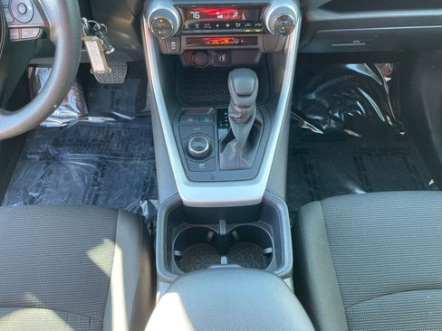 Used 2025 Toyota RAV4 LE image 40