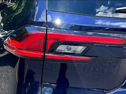 Used 2024 Toyota Grand Highlander AWD Hybrid image 23