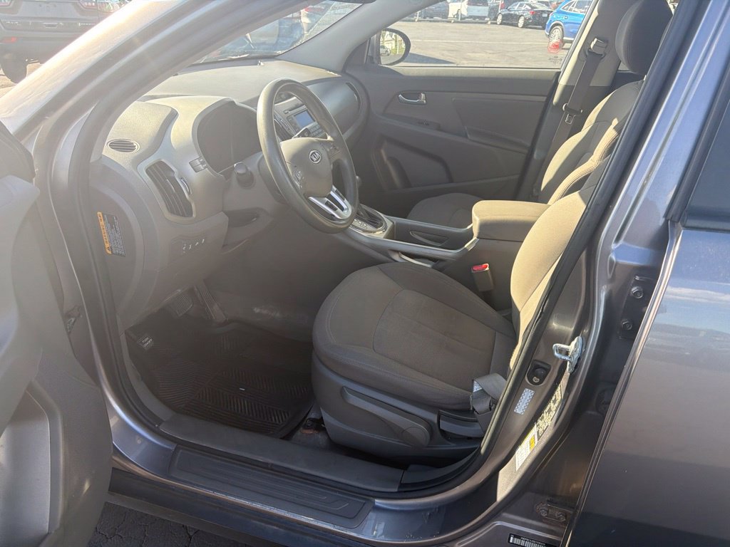 Used 2011 Kia Sportage LX AWD/4WD image 10