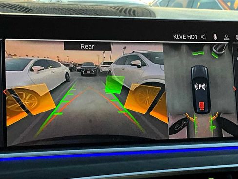 Used 2020 BMW X7 xDrive40i w/ M Sport Package image 27