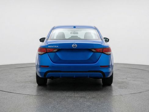 Used 2025 Nissan Sentra SV image 7