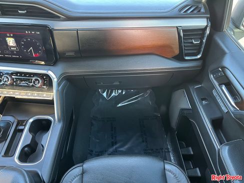Used 2024 GMC Sierra 1500 Denali w/ Denali Reserve Package AWD/4WD image 18