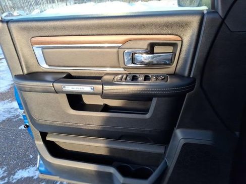 Used 2017 RAM 1500 Laramie w/ Convenience Group image 11