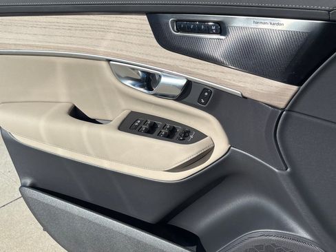 New 2026 Volvo XC90 B6 Plus image 23