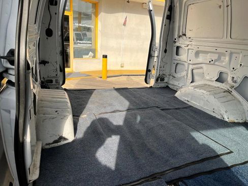 Used 2013 Ford E-250 and Econoline 250 image 11