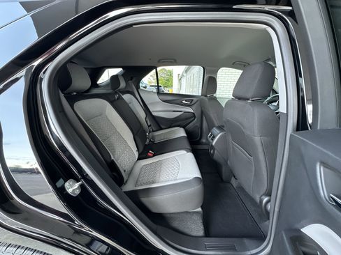 Used 2022 Chevrolet Equinox LT FWD image 25
