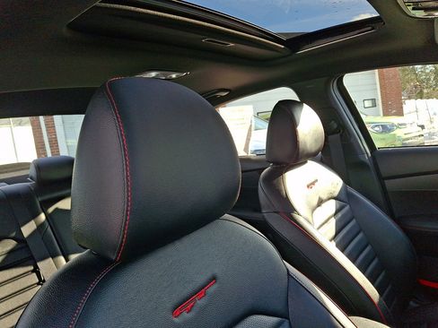 Used 2022 Kia Forte GT image 15