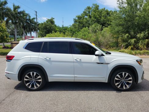 Used 2021 Volkswagen Atlas SEL Premium AWD/4WD image 3