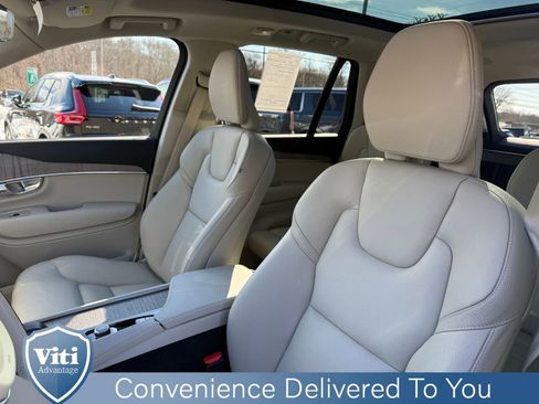 Certified 2023 Volvo XC90 B6 Plus w/ Protection Package Premier image 18