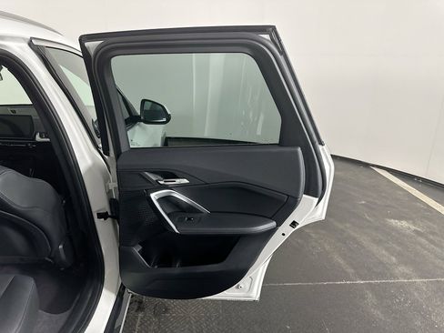 Used 2025 BMW X1 xDrive28i AWD/4WD image 30