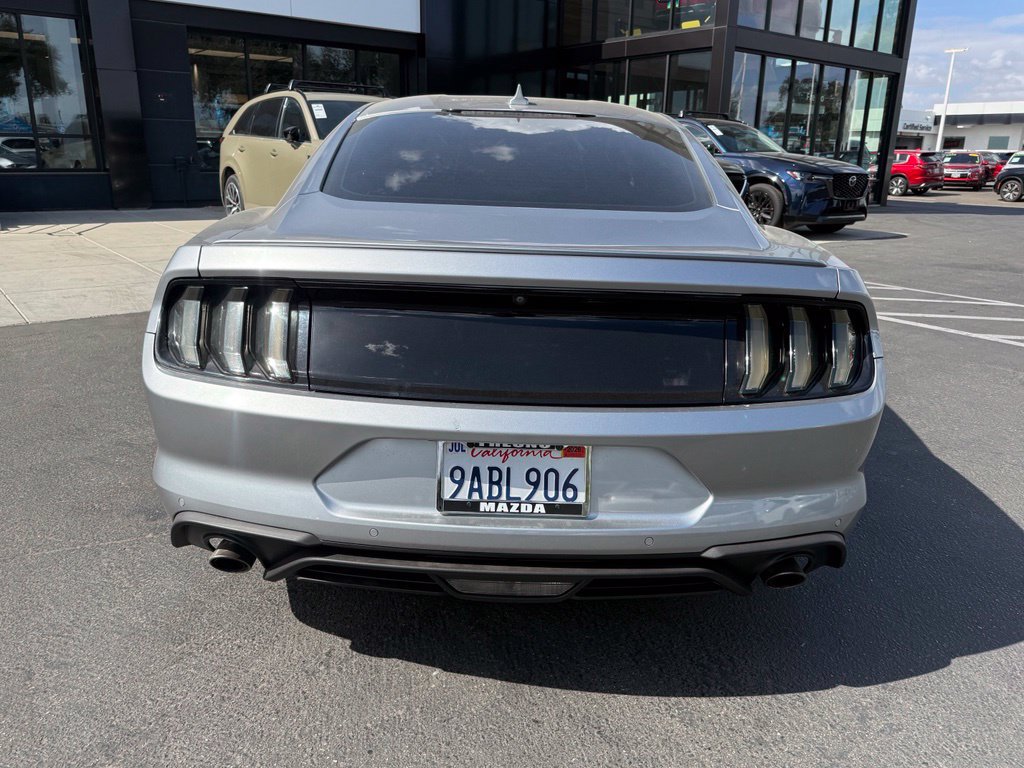 Used 2020 Ford Mustang Premium RWD image 9