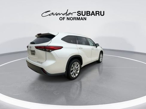 Used 2020 Toyota Highlander Limited AWD/4WD image 9