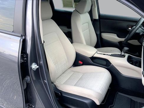 Used 2024 Honda HR-V LX image 9