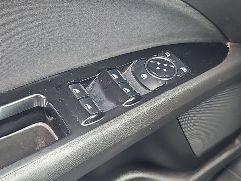 Used 2014 Ford Fusion SE FWD image 11