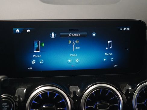 New 2026 Mercedes-Benz GLA 35 AMG 4MATIC image 26